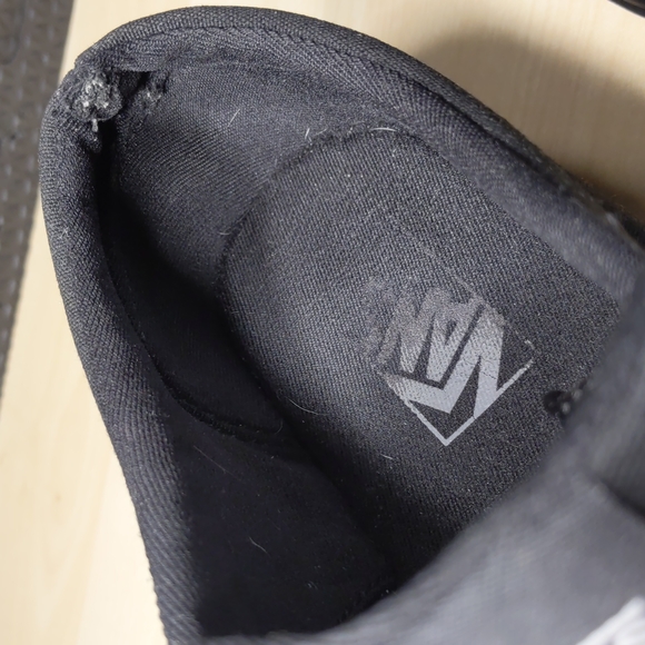 Vans era core classic sneakers - Picture 9 of 9